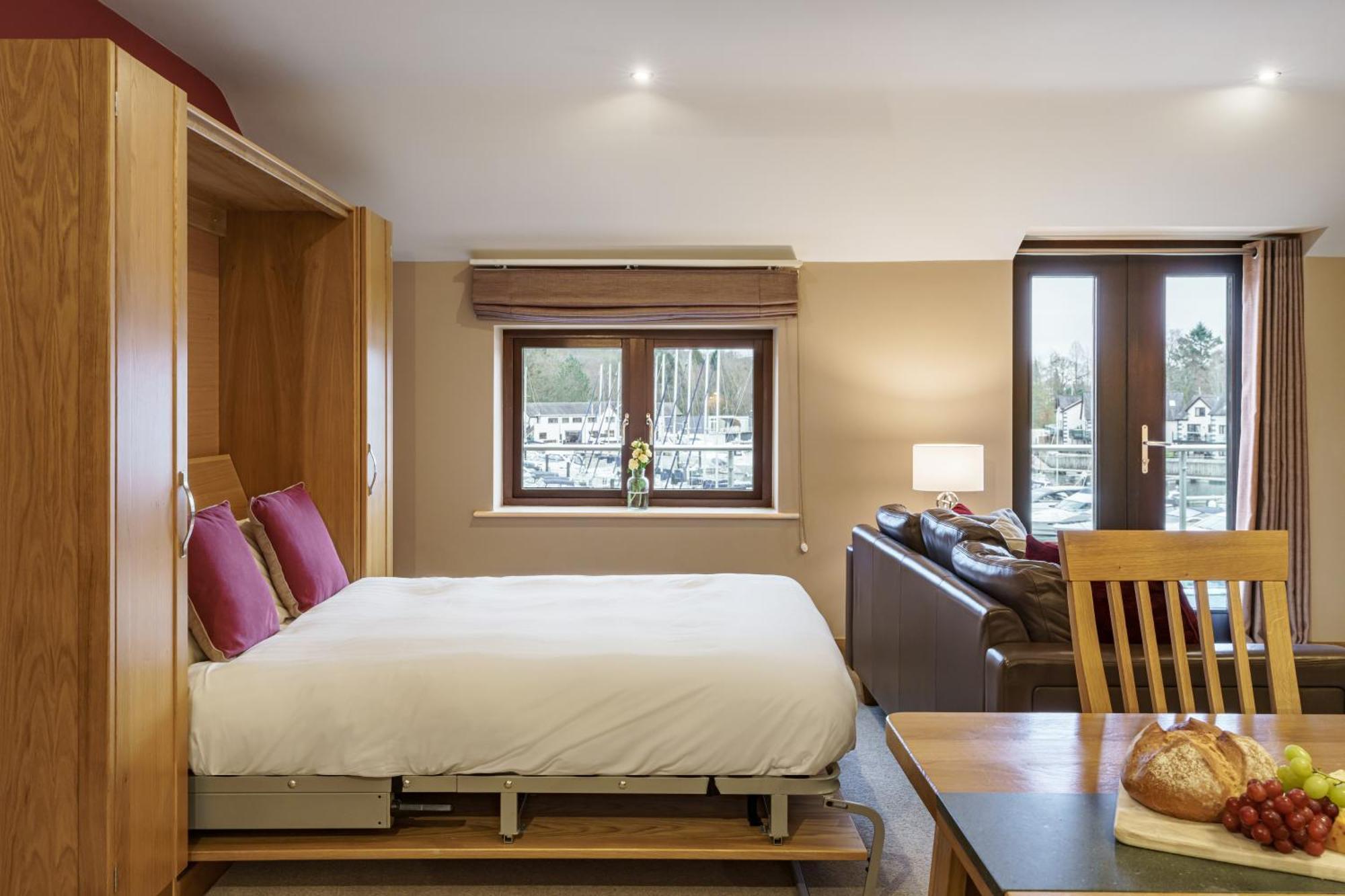 Lakeland At Windermere Marina Village *